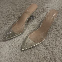 Women Brand New Size 9