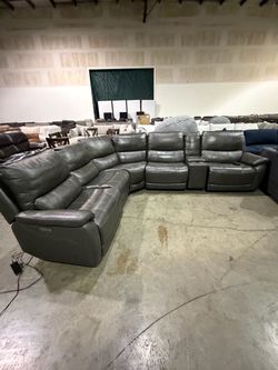 Power recliner sofa