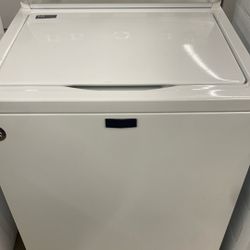 Maytag Washer Top Load ( Like New ) 