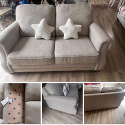 Couch/ Sofa