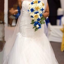Wedding Dress Must Go