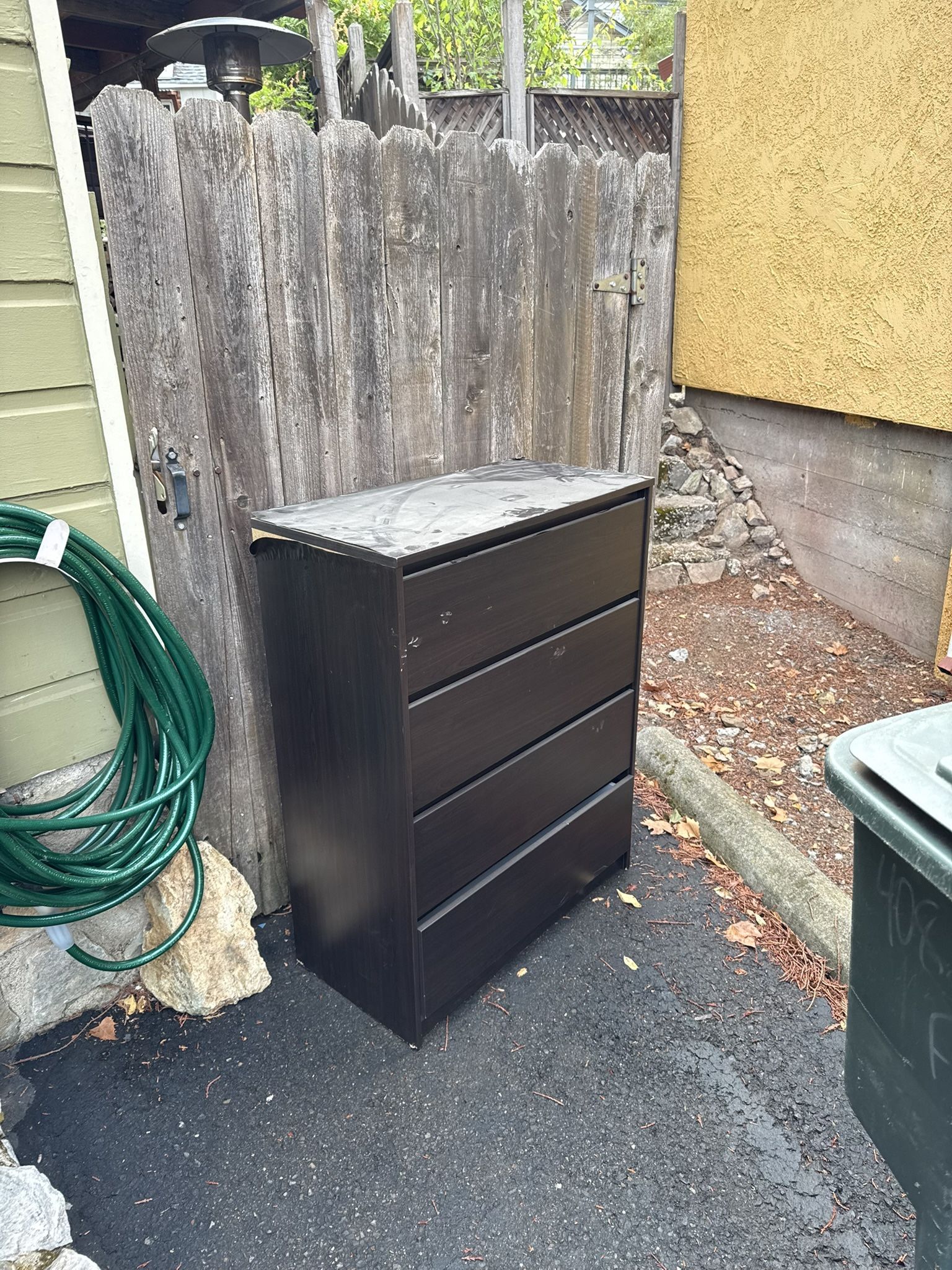 Free dresser