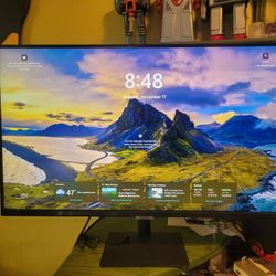 Samsung S32AM702UNXZA 32-in Monitor 4k UHD (Built in Speakers)