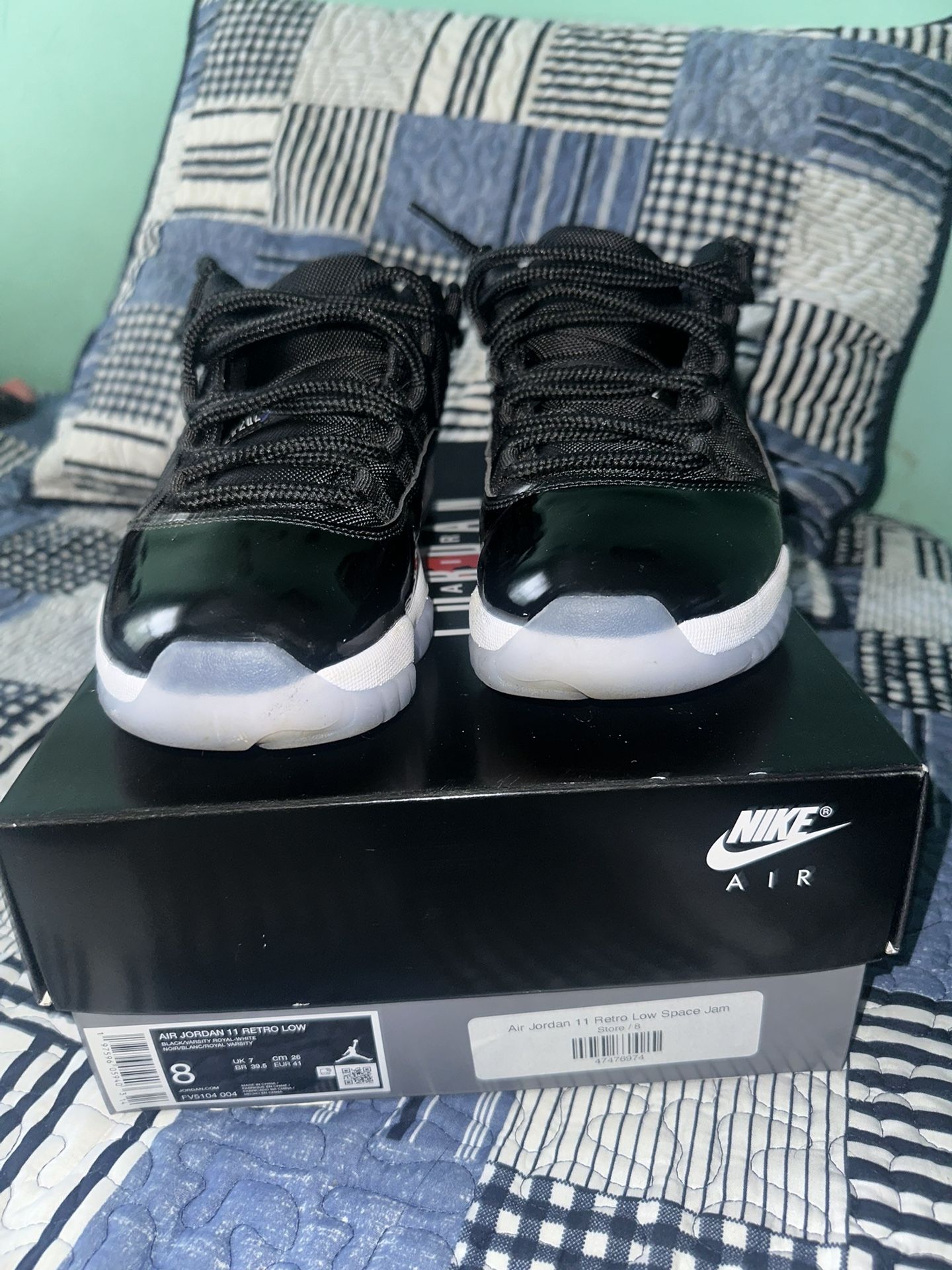 Jordan 11 Space Jam low