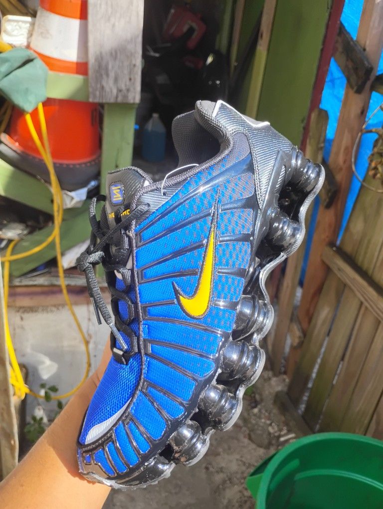 SHOX SIZE 11.5