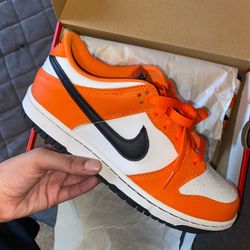 Nike Dunk Low