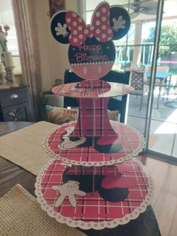 Minnie mouse dessert stand