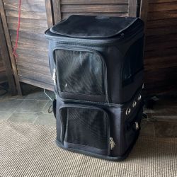 Double-Compartment Pet Carrier Backpack for Small Cats and Dogs, Cat Travel Carrier NEW