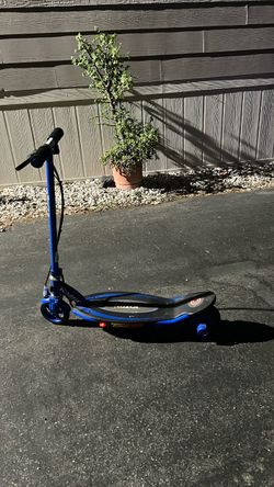 Electric razor scooter power core e95