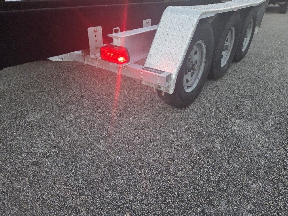 Boat Trailer Heavy Heavy Duty 2021 Fl Title 14000  Pounds Perfect 