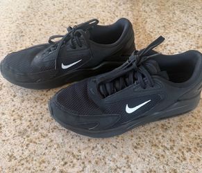 Nikes tenis shoes