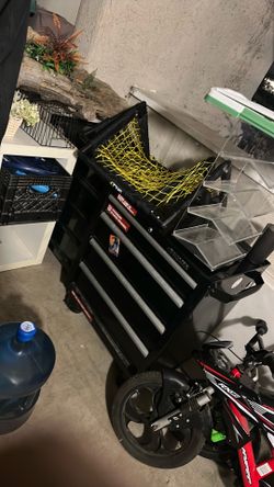Tool boxes for sale 80$