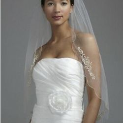 David’s Bridal - Brand New Wedding Veil (ivory)