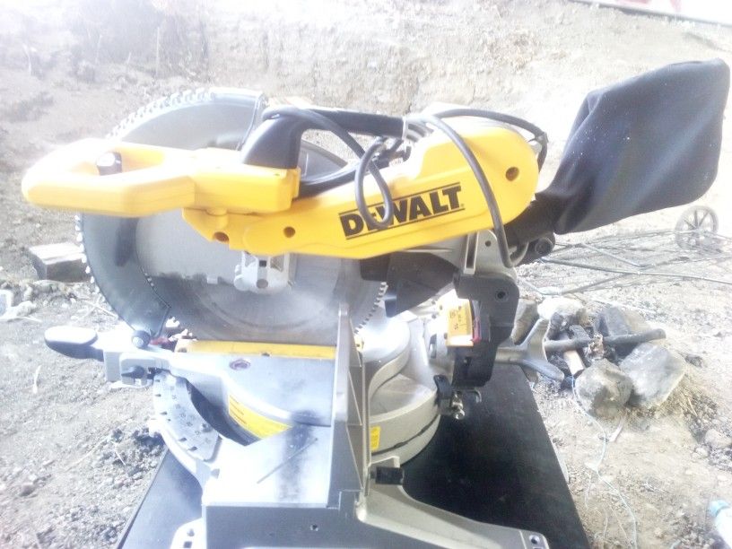DeWalt Dws716 Miter Saw