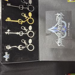 Kingdom Hearts Limited Edition Keyblade Keychain Set – 2016 Comic-Con Exclusive