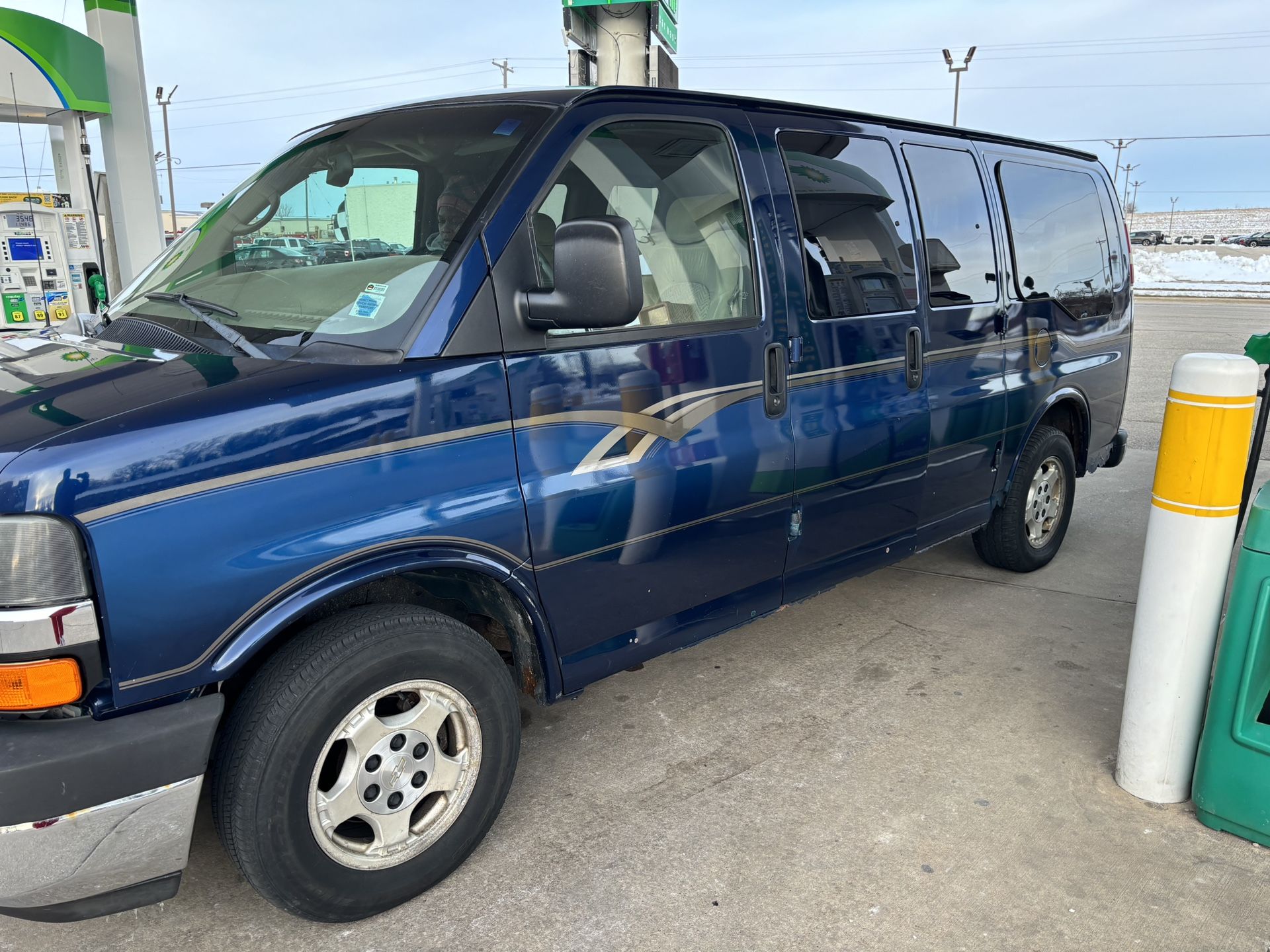 2004 Chevy Express 