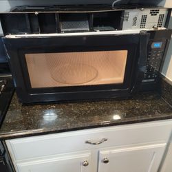 Whirlpool 30 Inch 1000w Above The Range Microwave Oven 