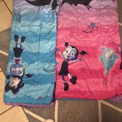 Twin Vampirina Comforter 