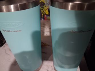 Set of 2 vacuum  seal mint green sub zero signature series tumblers