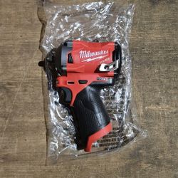 Milwaukee M12 3/8 Impact 
