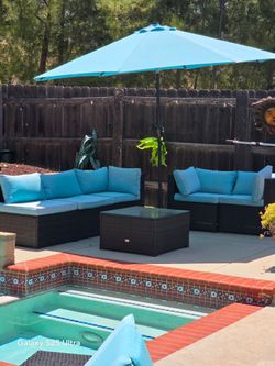 Patio furniture & umbrella