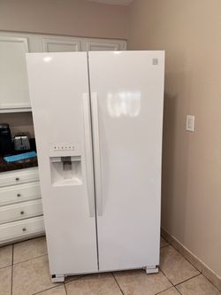 Kenmore Side-by-Side Refrigerator White