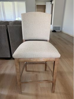 Brand new 3 bar stool chairs