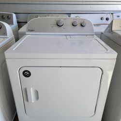 Excellent Condition!!! Newer, Whirlpool, Oversized Capacity, Gas Dryer!!! Can Easily Dry a King Size Comforter!!! Must See To Appreciate!!!