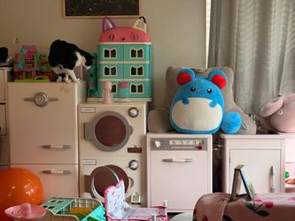 Play kitchen