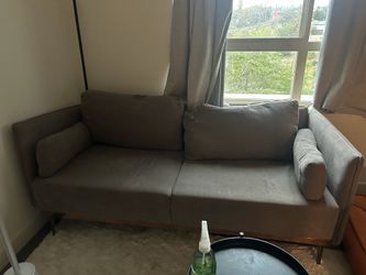 Dark grey Couch in good condition