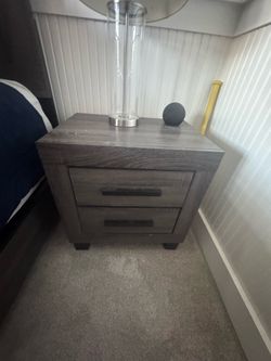(2) lamps, (2) night stands and bedroom frame