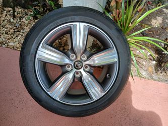Brand New Nissan Tires & Wheels Package / Bridgestone 215-55-17
