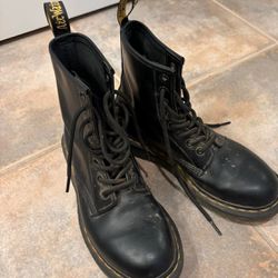 Black Doc Marten Boots Size 7