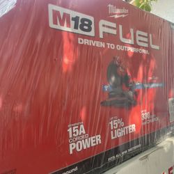 Milwaukee Chop Saw With Barttery And Chager 