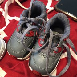 Nike, Air Force one Size 4