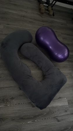 Pregnancy pillow and peanut ball