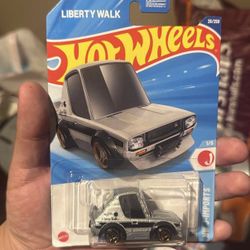 Hot Wheel Skyline Liberty Walk Tooned (RTH)