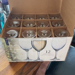 12 Piece Beautiful Wine Glass