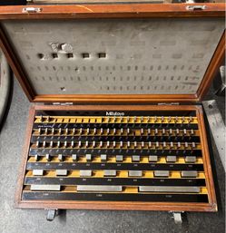 Mitutoyo 81pc gauge gage block set 516-902 grade 2 machinist tool haas cnc