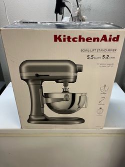 KitchenAid 5.5 qt mixer