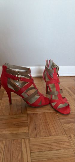 Women’s shoes size 8