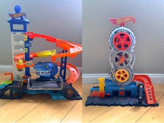 Hot wheel toys 2 sets