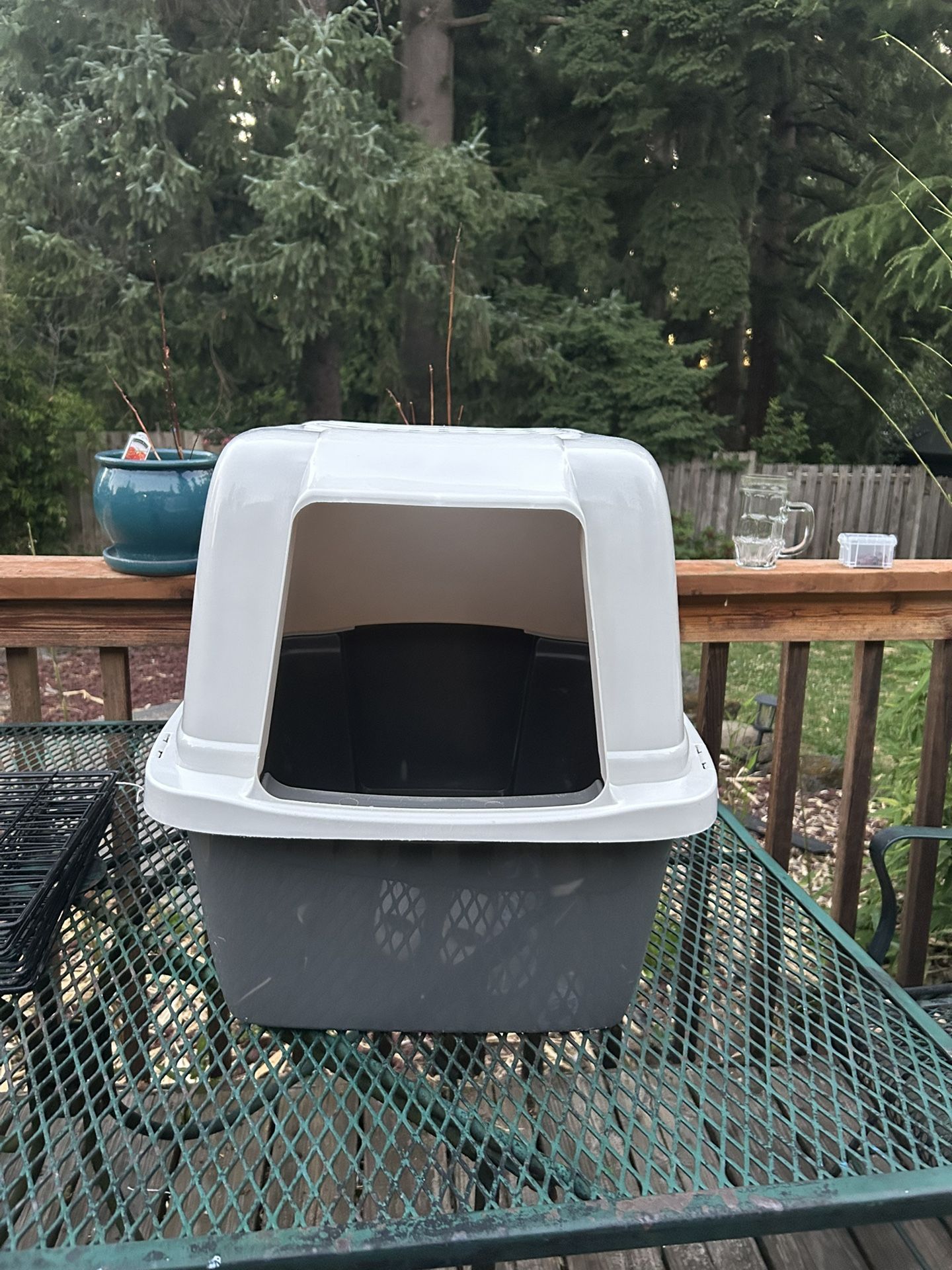Cat Litter Box