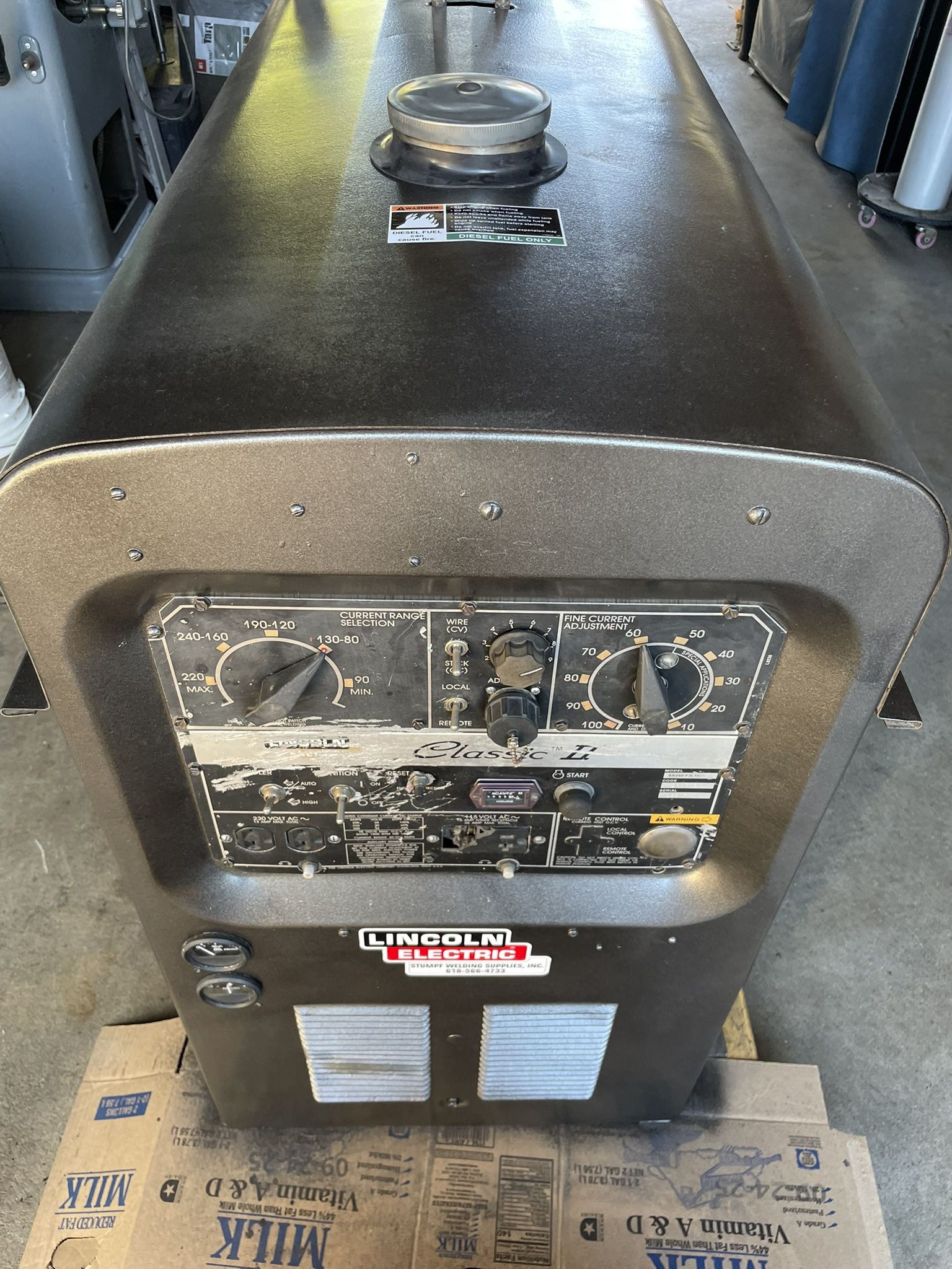 NO TRADES! Lincoln Classic II Welder/Generator Deutz Diesel CC/CV Box 4k+ hrs Air Cooled