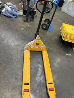 ULINE Pallet Jack