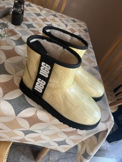 Uggs Size 7