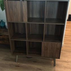 Cubby Console Display