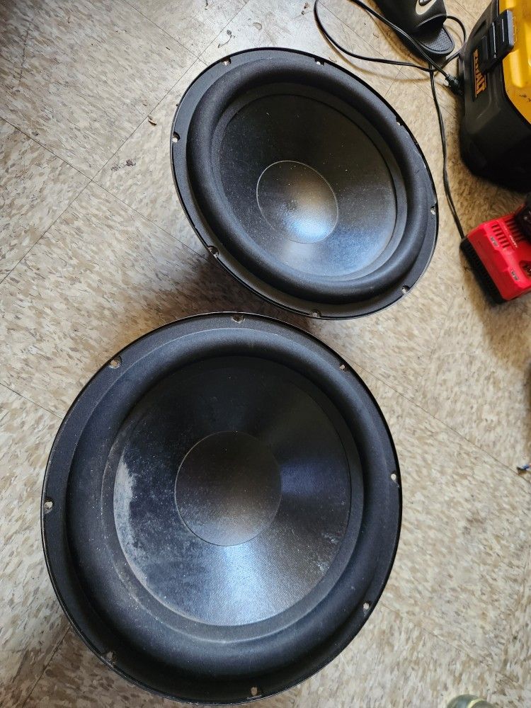 2"15 Bocinas 1200 WATTS CADA 1