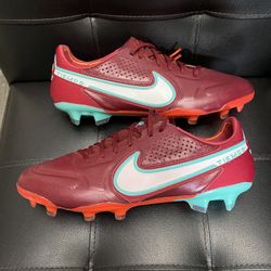 The Nike Tiempo Legend 9 Elite FG Team Red Mystic Hibiscus CZ8482-617 Men's Soccer Cleats in size 8.5 are a high-performance option for soccer players