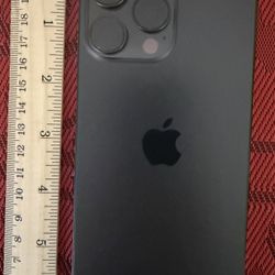 Apple iPhone 15 Pro Max 256GB Black Titanium Factory Unlocked Excellent